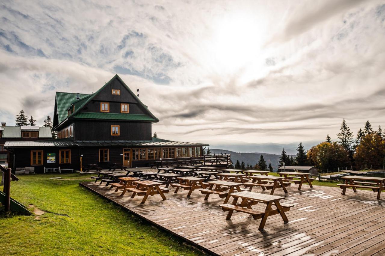 Horsky Hotel Paprsek Staré Město Exteriör bild