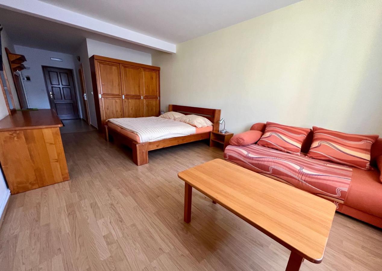 Horsky Hotel Paprsek Staré Město Exteriör bild