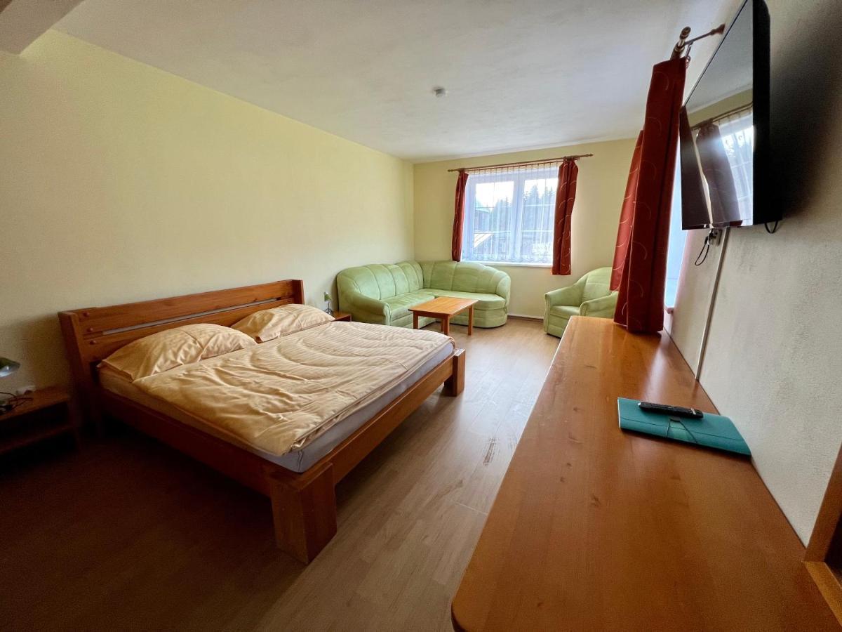Horsky Hotel Paprsek Staré Město Exteriör bild