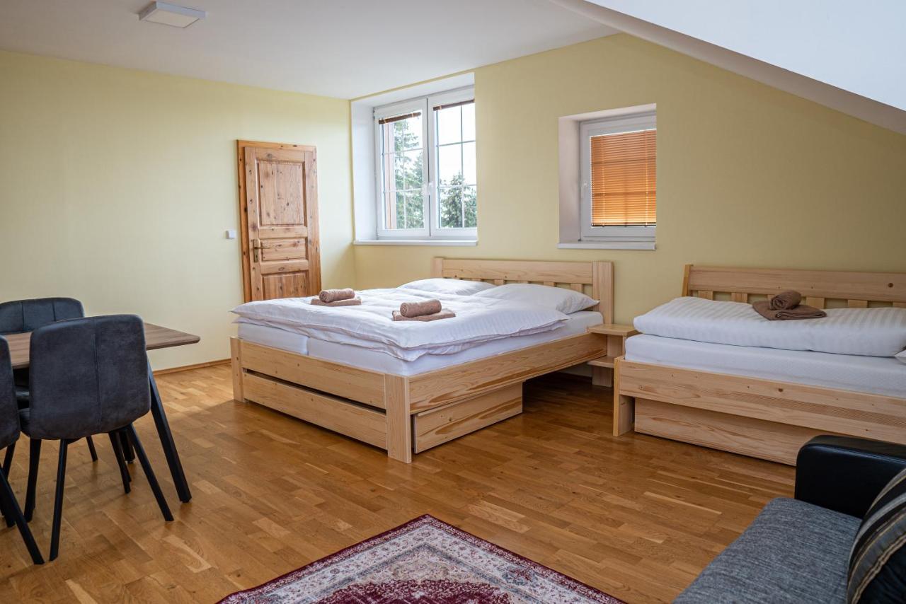 Horsky Hotel Paprsek Staré Město Exteriör bild