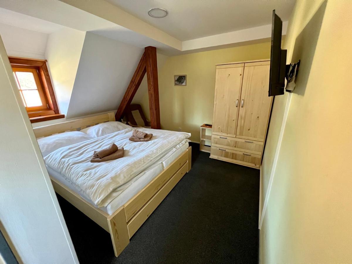 Horsky Hotel Paprsek Staré Město Exteriör bild