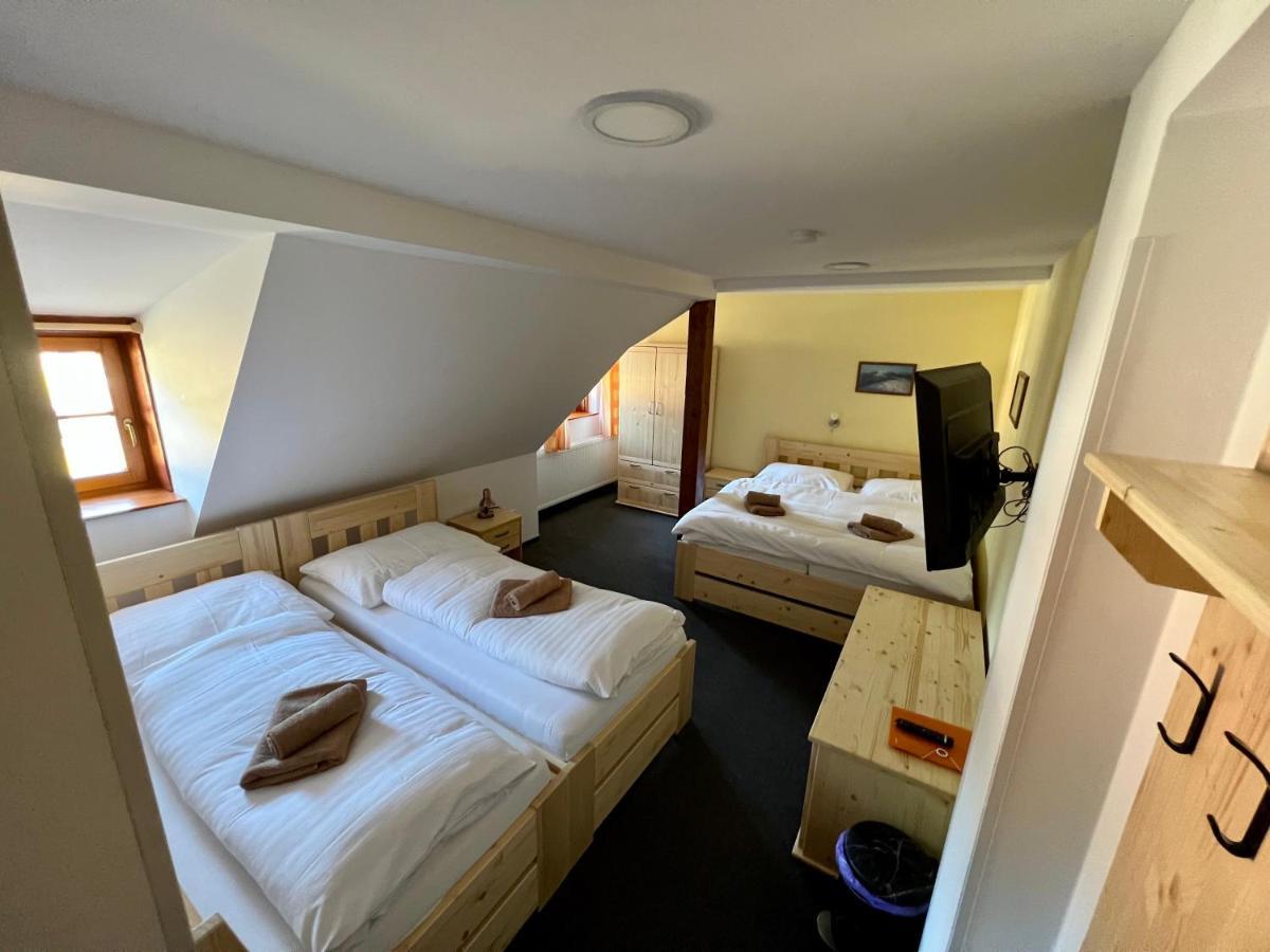Horsky Hotel Paprsek Staré Město Exteriör bild