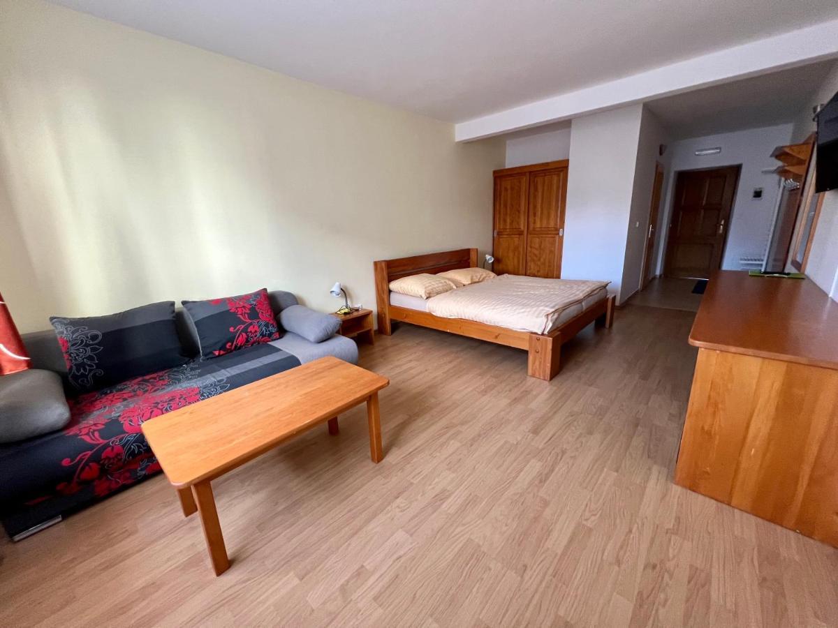 Horsky Hotel Paprsek Staré Město Exteriör bild