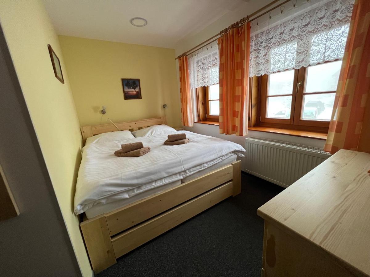 Horsky Hotel Paprsek Staré Město Exteriör bild